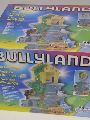 Bullyland Wild Adventures Playset new in box