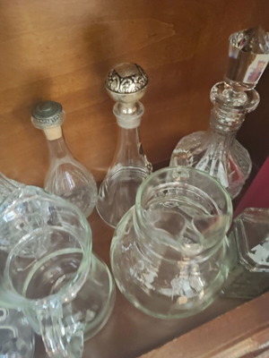 Water and wine carafes like new, set of 6