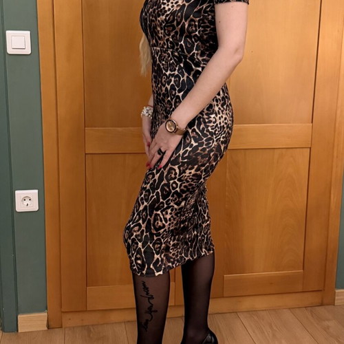 Velvet midi dress leopard pattern like new