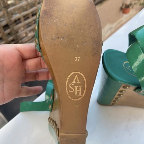 Ash green sandals like new, size 37, leather patent