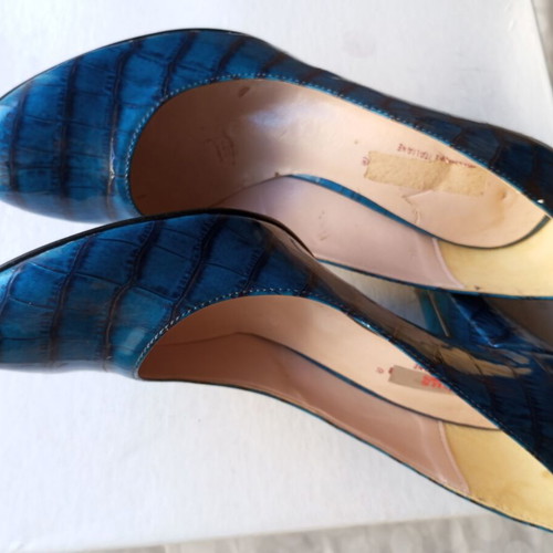 Blue Croco Patent Leather Pumps Italian Design Size 39