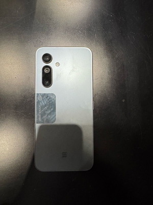Solana Mobile Phone Seeker 2 σε άριστη κατάσταση με κουτί