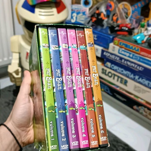 Mr Bean box set with 6 animated VCDs like new