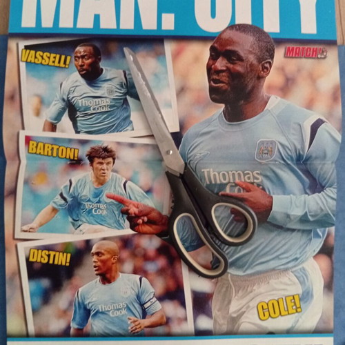 Match Football Magazine issue 8-14 November 2006 like new with Manchester City posters