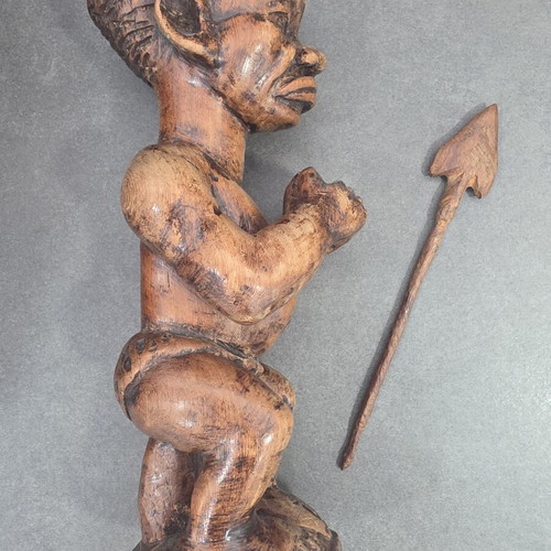 Vintage African wooden warrior sculpture, 27 cm, solid wood