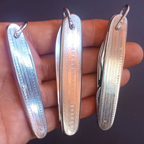 Vintage pocket knives and multitool set of 3, like new