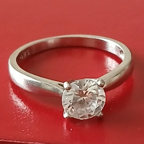Solitare ring 925 silver 17 mm like new