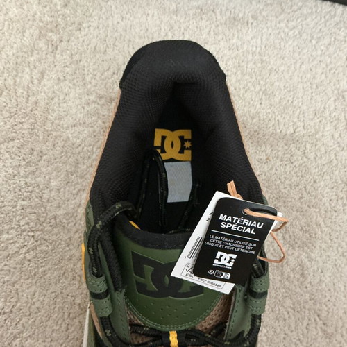 DC Sneakers size 44.5, green