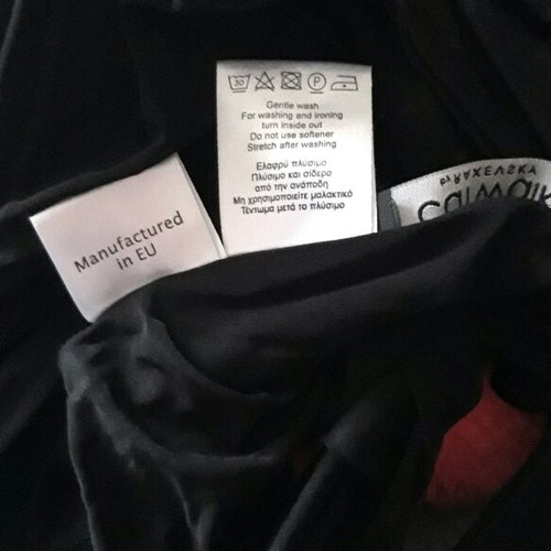 Catwalk women's black blouse medium new, timeless piece