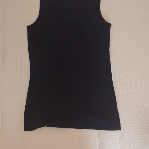 Adidas tank top like new, size 32, black
