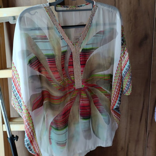 Tunic like new, multicolored, one size