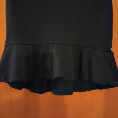 Calliope mini skirt black like new with frill and zipper
