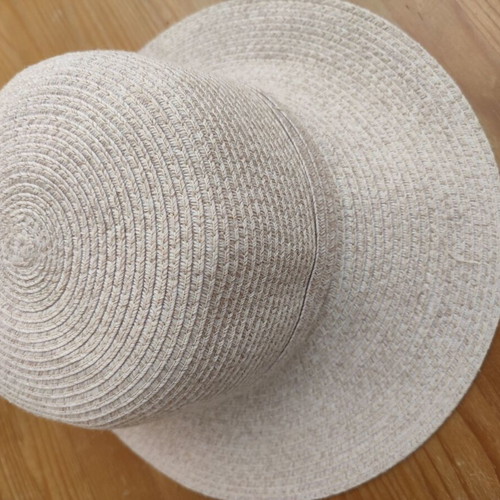 Stamion accessories hat beige like new, size 56