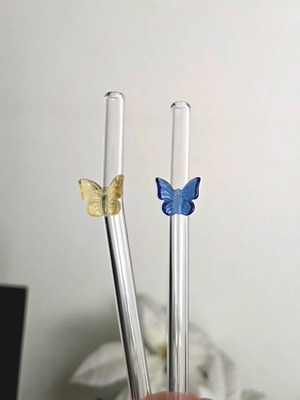 Glass straws new with butterfly decoration and cleaning brush