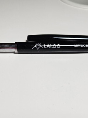 Laloo acrylic brush with Kolinsky hair No 10 like new