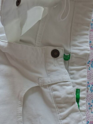 Benetton fitted pants white like new for 12 years old girls