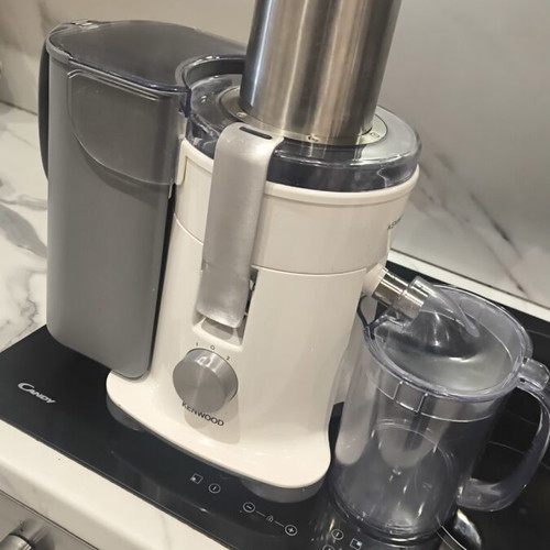 Kenwood JE730 Juicer like new, 1000watt power