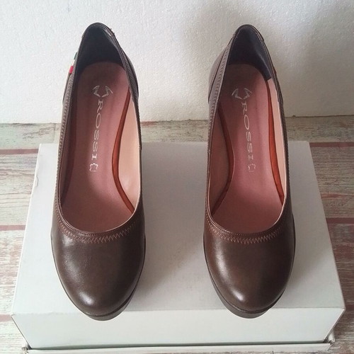 Rossi women's leather pumps size 38 like new, brown