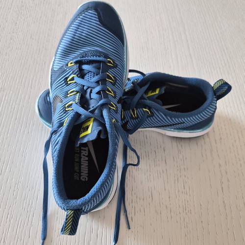 Nike Free running shoes, size 42, multicolor