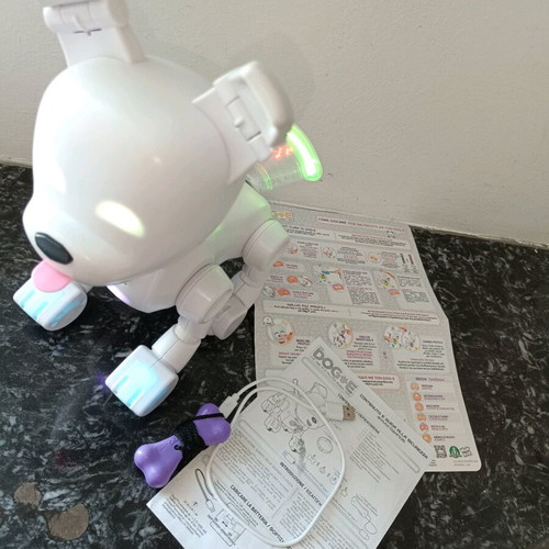 Giochi Preziosi Dog-E electronic robotic toy like new for ages 6+