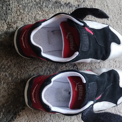 Puma Ouninpohja Athletic Shoes Size 38 Like New, Black and Red