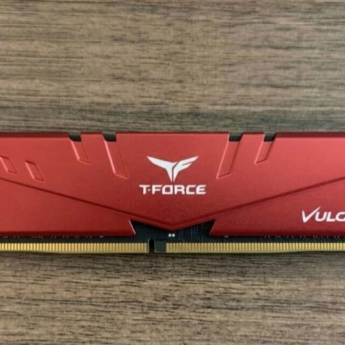 TeamGroup T-Force Vulcan Z DDR4 3600MHz 32GB used RAM module
