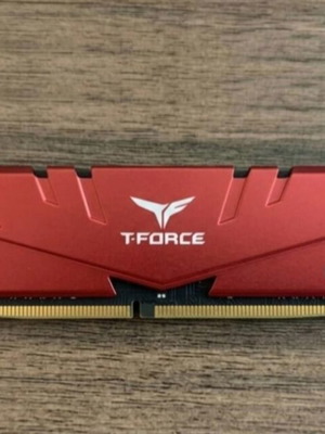 TeamGroup T-Force Vulcan Z DDR4 3600MHz 32GB used RAM module