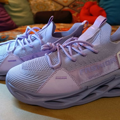 Fashion sport sneakers size 39 like new, pink and purple