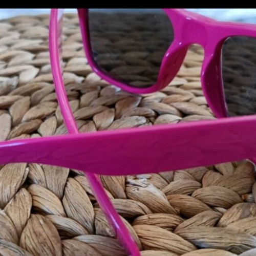Pink sunglasses like new, unbranded