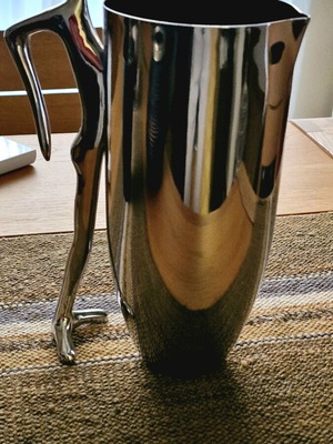 Carrol Boyes collectible jug like new stainless steel