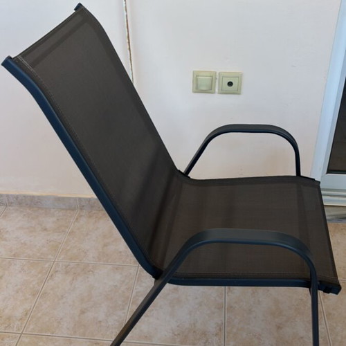 Garden table with glass top and 2 chairs used