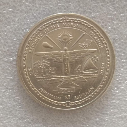 Marshall Islands 5 Dollars commemorative cupronickel coin 1989