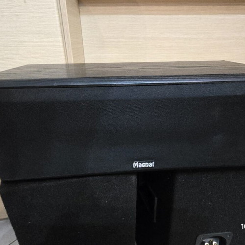 Magnat Motion Center 210 passive center speaker used
