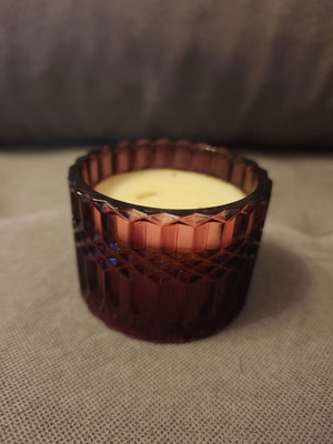 Decorative candle like new, diameter 9cm, height 6.5cm