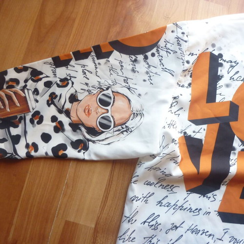 Polyester women's shirt Made In Italy XL like new, summer design