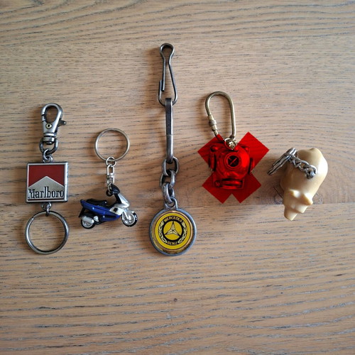Vintage keychain collection of 4 used, multicolor