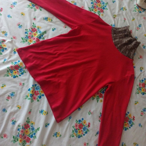 Women's blouse like new, red, 100% cotton, size M
