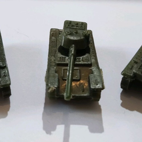 Set of 3 vintage collectible tanks used, 70s-80s decade