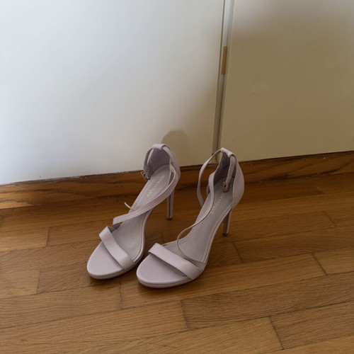 Sandals with high heel lilac size 39 Diamantique new