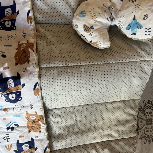 Baby Nest used with pillow and blanket set