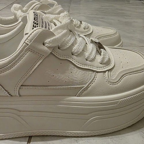 White women's athletic shoes size 38
