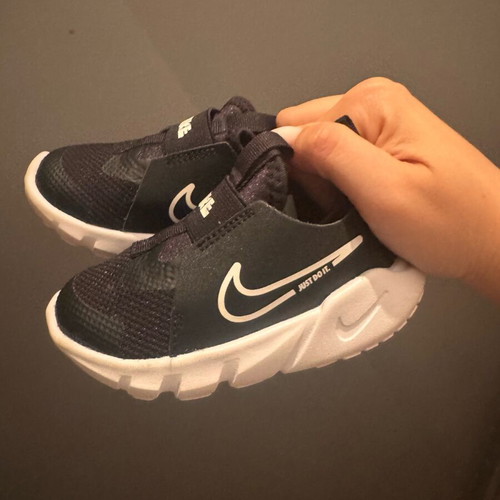 Παιδικά αθλητικά Nike Flex Slip On νούμερο 22 σαν καινούργια