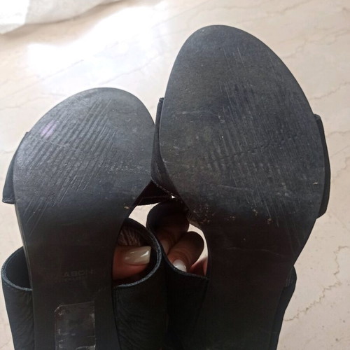 Vagabond black sandals used, thick straps, wooden heel 8cm, size 38
