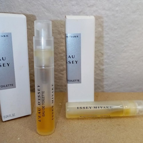 L'EAU D'ISSEY Eau de toilette used, pack of 2, vintage