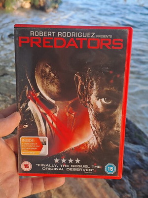 Predators DVD, κοινωνικό θρίλερ με αγγλικούς υπότιτλους