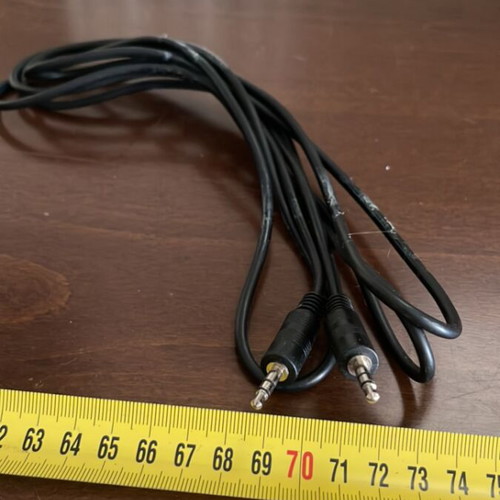3.5mm Jack Audio Cable used, 2m length