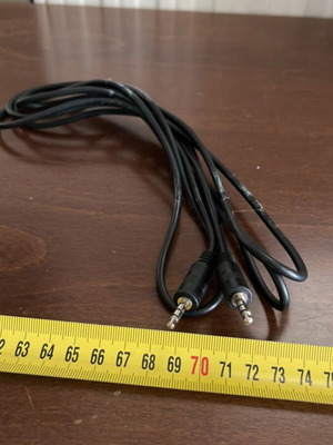 3.5mm Jack Audio Cable used, 2m length