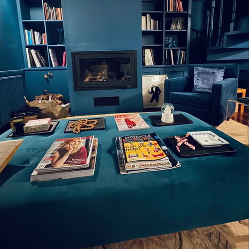 Velvet Coffee Table like new, blue-turquoise