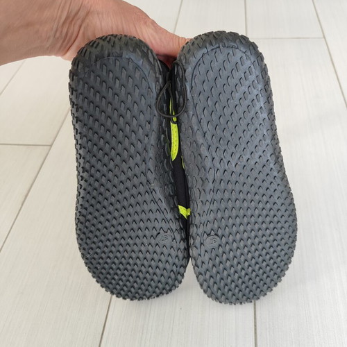Women's beach shoes size 37 new, black and green