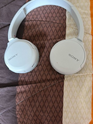 Sony headphones like new, wired